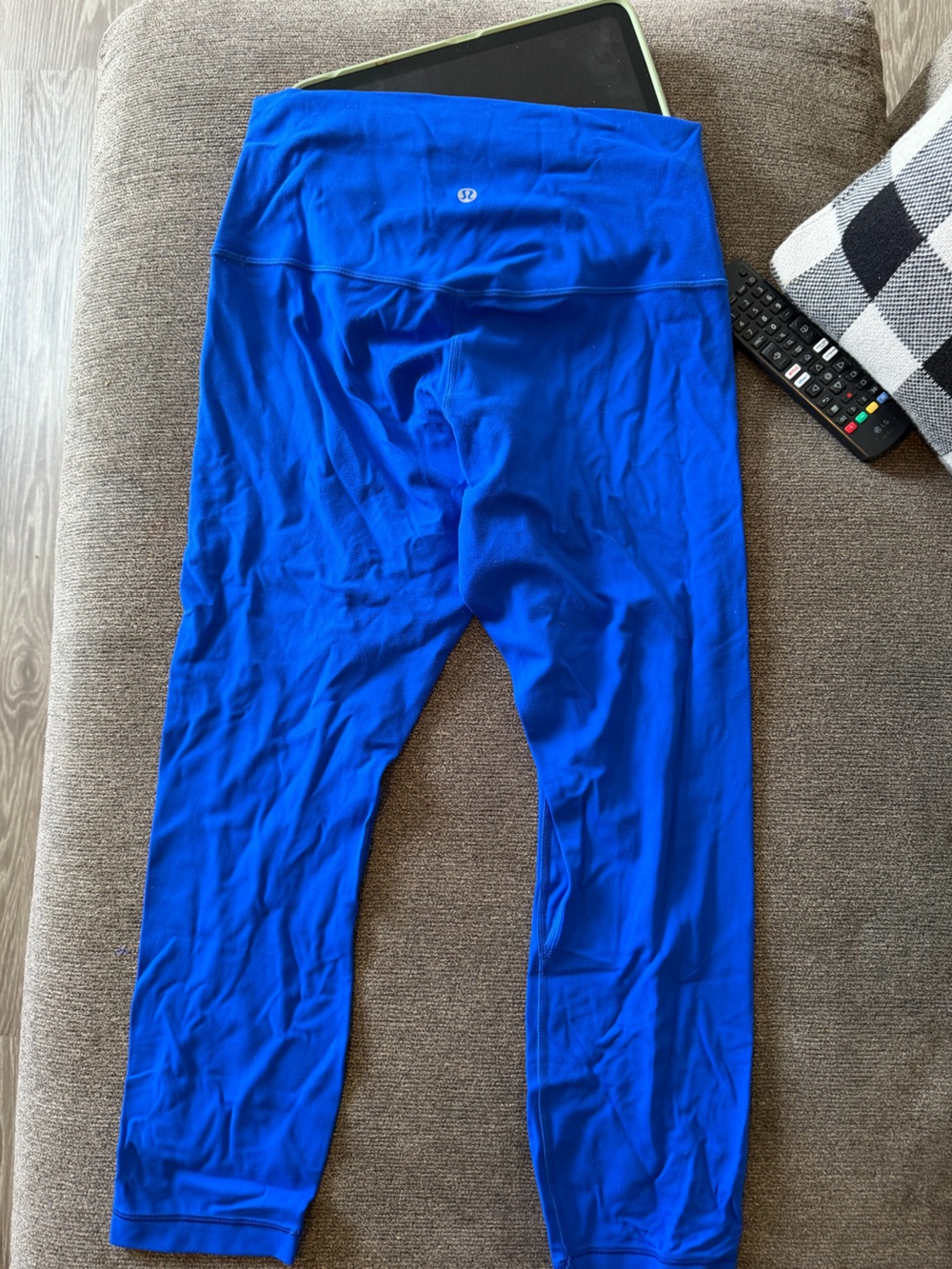 lululemon Electric Blue High-Rise Leggings size 8 23inch